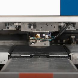 Blechbearbeitung durch präzises Stanzen